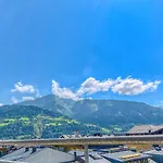 Hensel - By Alpen * Zell am See