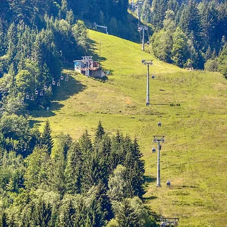 Daire Hensel - By Alpen Zell am See